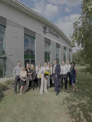 Pam Cox MP Visits Zeelandia UK Limited to explore the world of bakery and community engagement. Pam Cox MP Visits Zeelandia UK Limited to explore the world of bakery and community engagement.